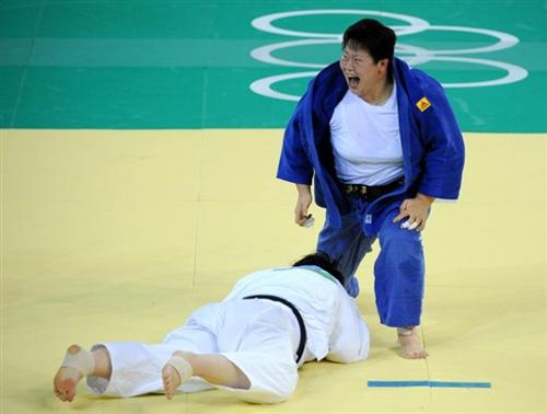 德国队力克印尼队，马琳点燃赛场