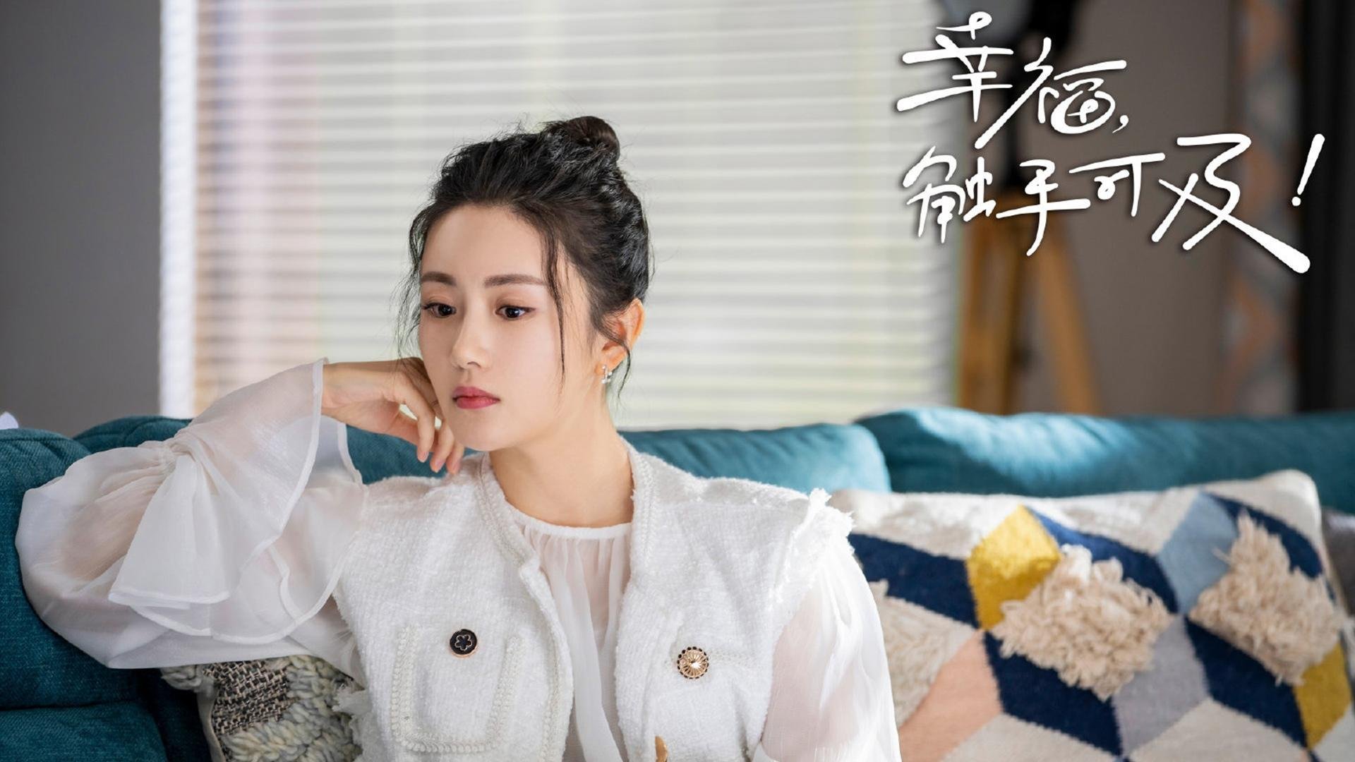 看到您的需求，我们来一起构思一篇既有戏剧冲突又突出个人英雄主义的文章