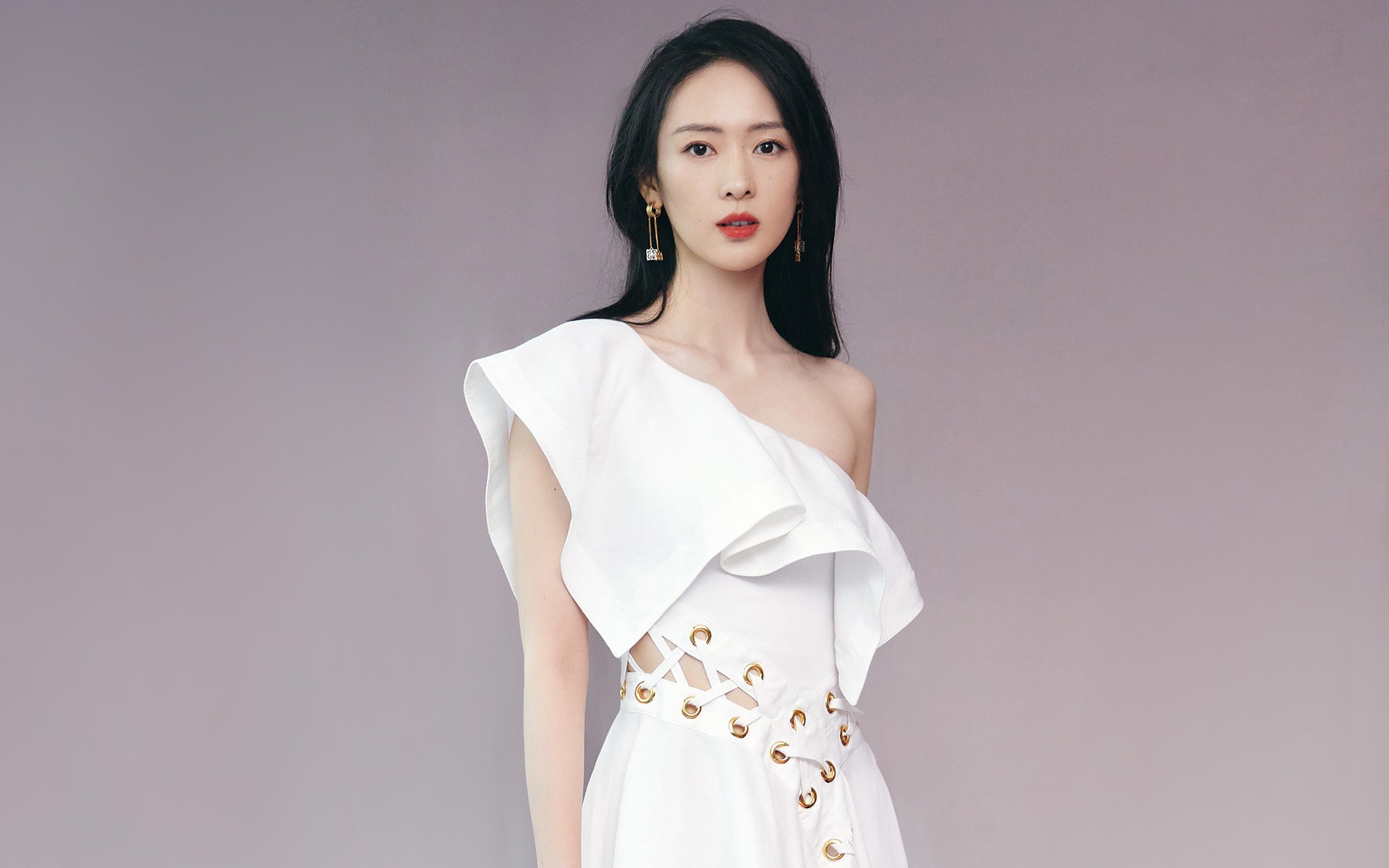 阳光刺破西北天幕，当淘汰赛规则与英雄主义在篮球宇宙中碰撞