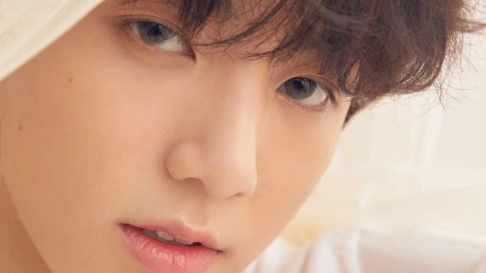 赛道与绿茵场的终极博弈，当F1争冠战遇见皇马出局夜