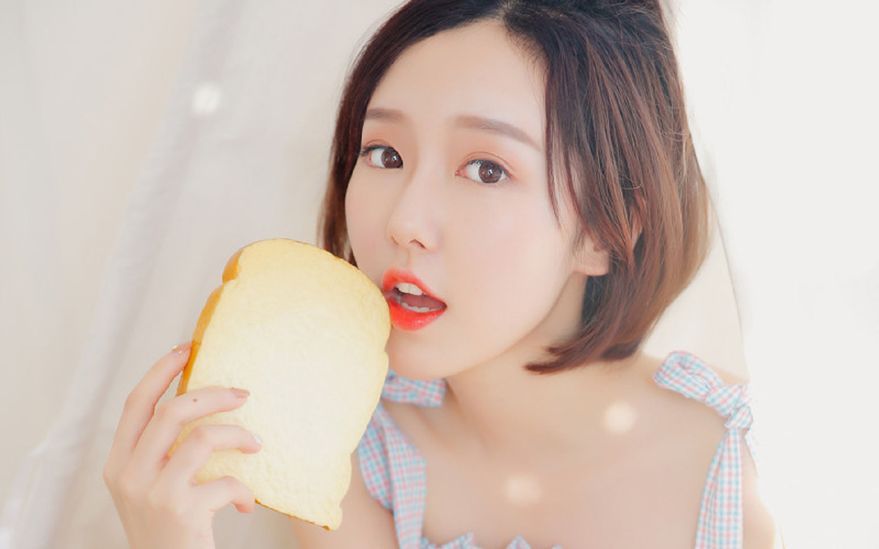 白色群峰之上，一道红色闪电，当克瓦拉茨赫利亚的节奏，遭遇阿尔及利亚的钢铁洪流