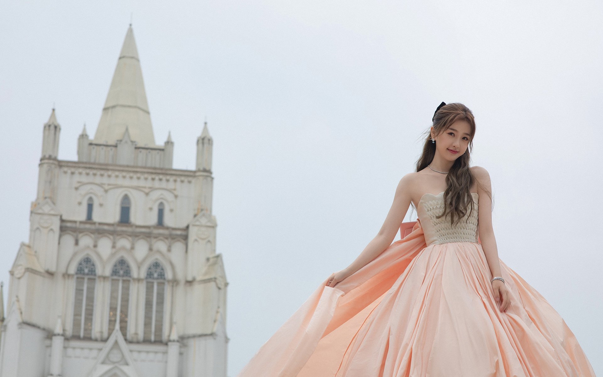 双线突围，拉什福德的烈焰与安哥拉的星光，改写剧本的两种方式