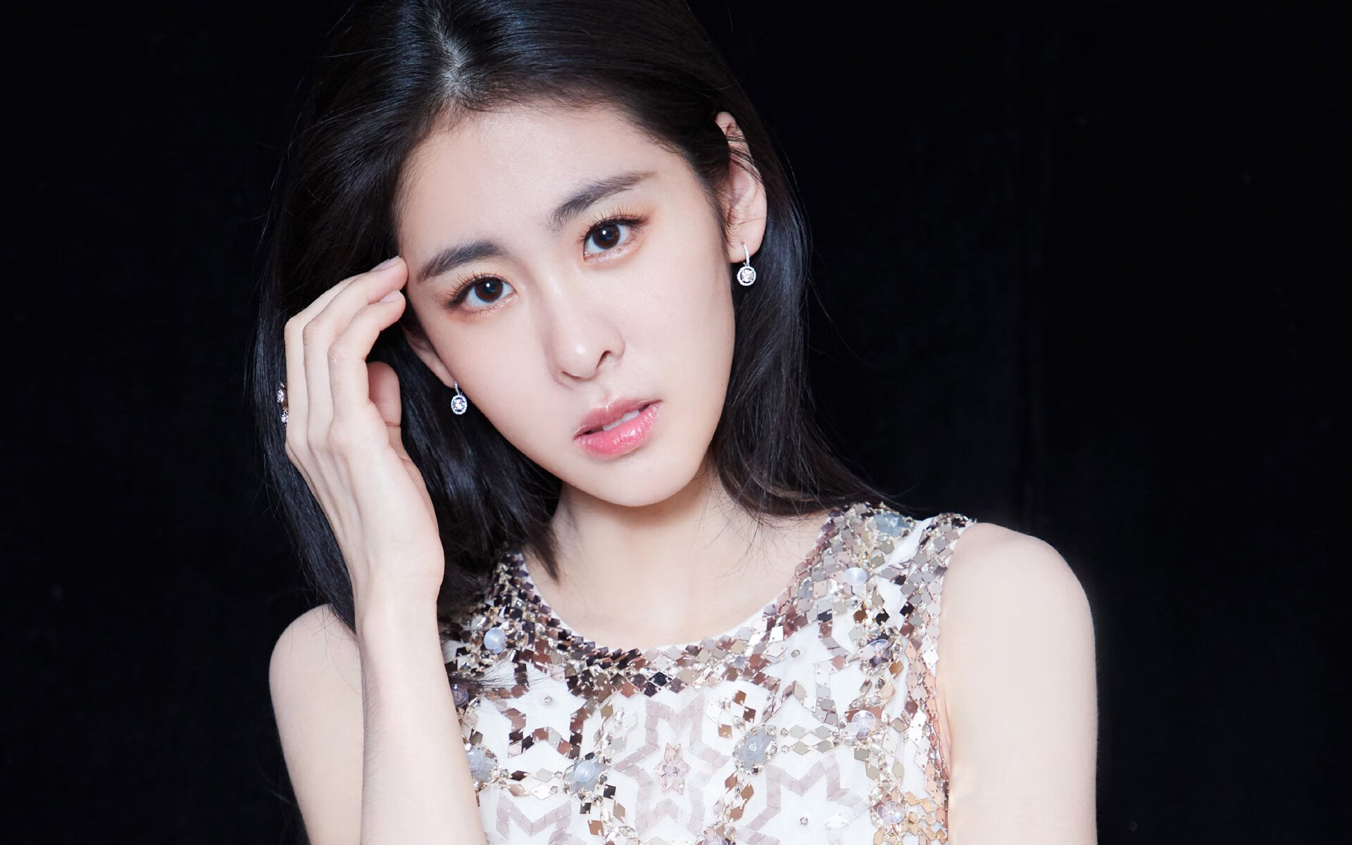 爱游戏入口-极速与高塔，班凯罗在命运转角处踩下油门